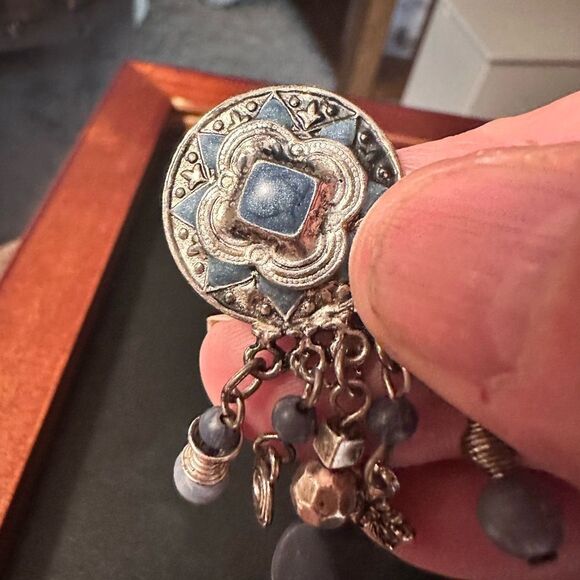 Silver round base earring with dangling beads - Picture 2 of 7